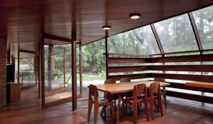 Planning An Outdoor Space - Glass Expanse