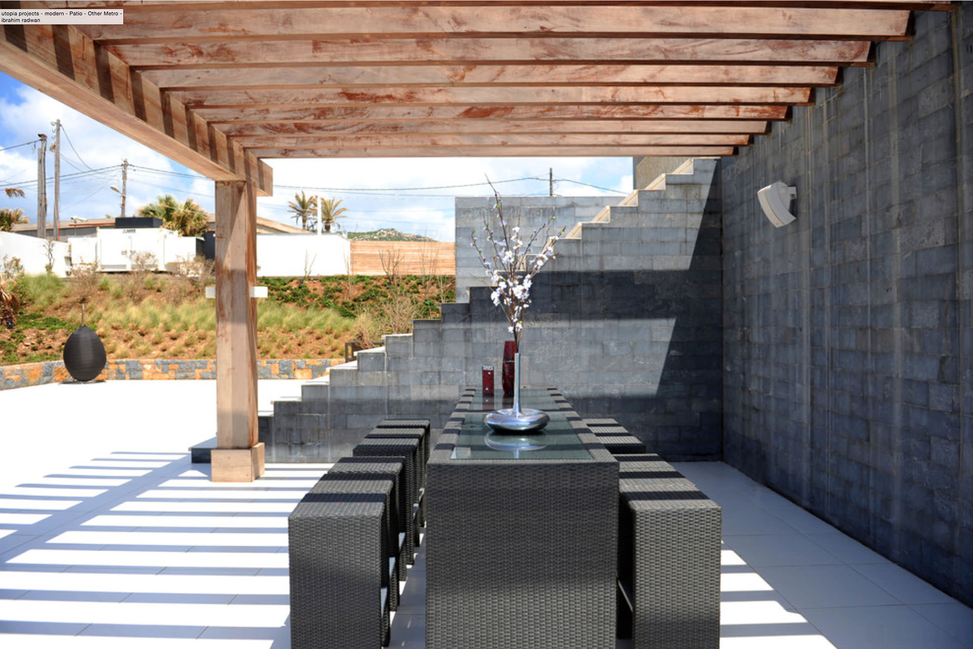 Contemporary Outdoor Dining