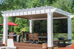 expansive retractable shade