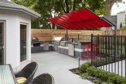 freestanding retractable canopy