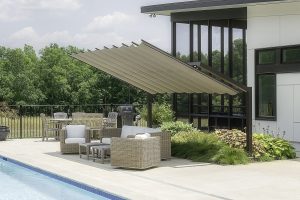 freestanding retractable canopy